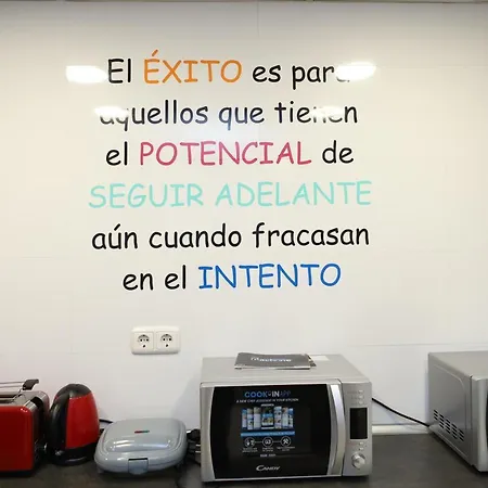 Residencia Universitaria Alboran Appartamento *